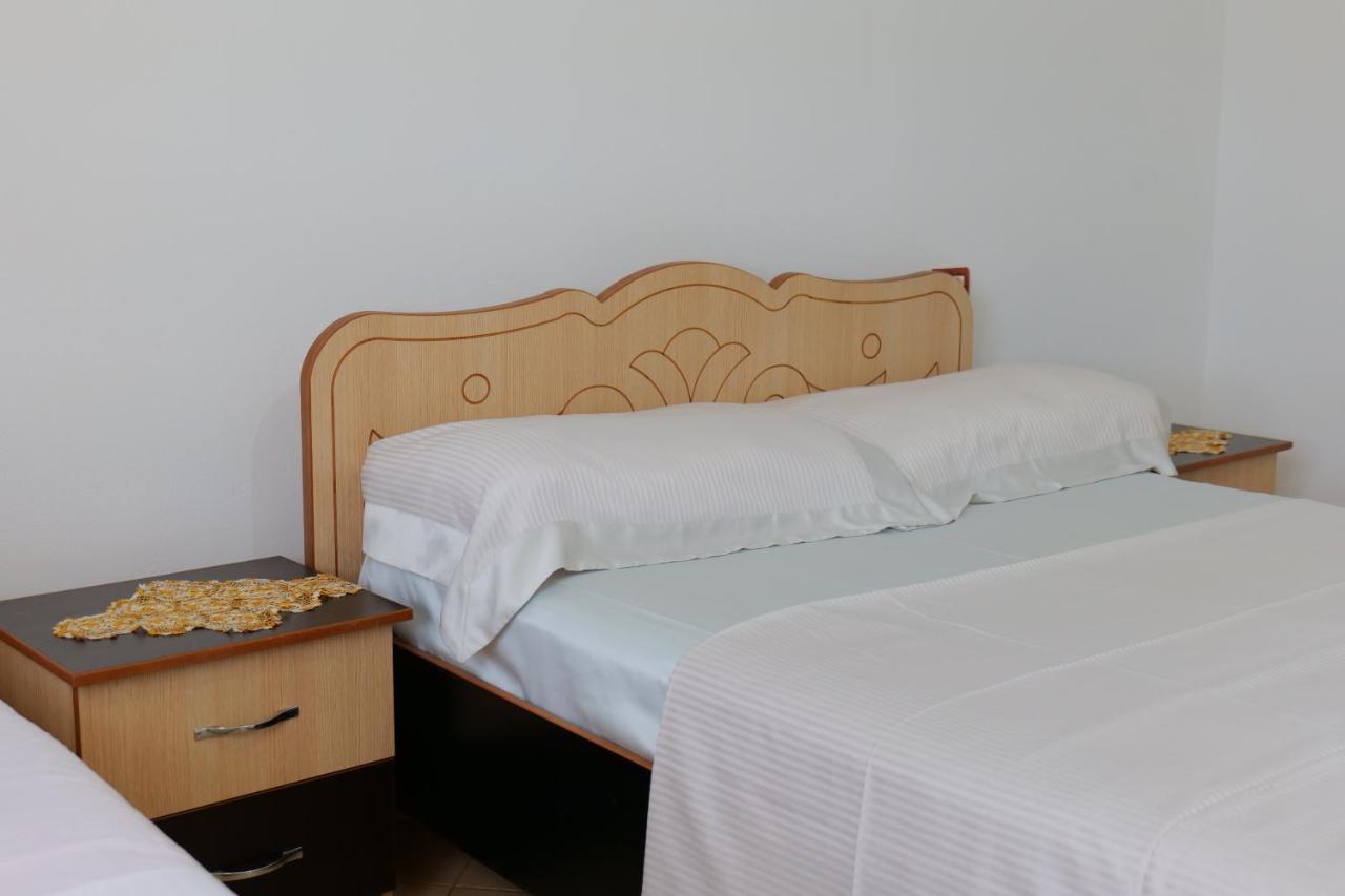 Vila Osmanaj 사밀 외부 사진