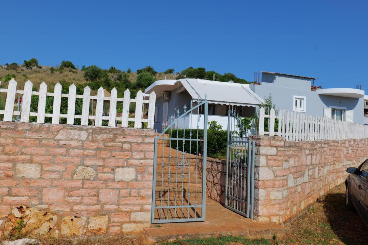 Vila Osmanaj 사밀 외부 사진