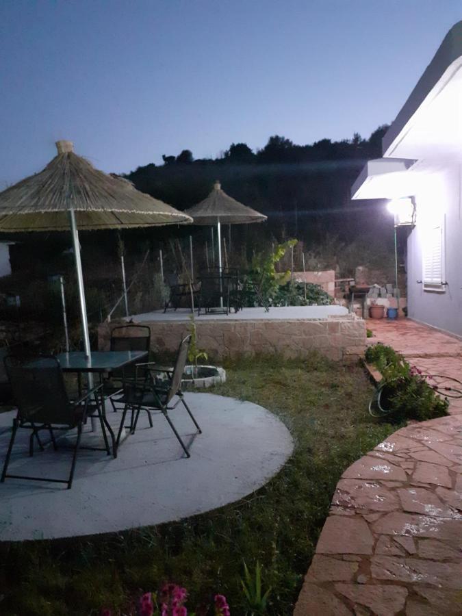 Vila Osmanaj 사밀 외부 사진
